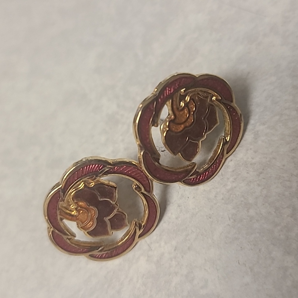 Elegant Gold and Red Floral Earrings - Picture 2 of 5